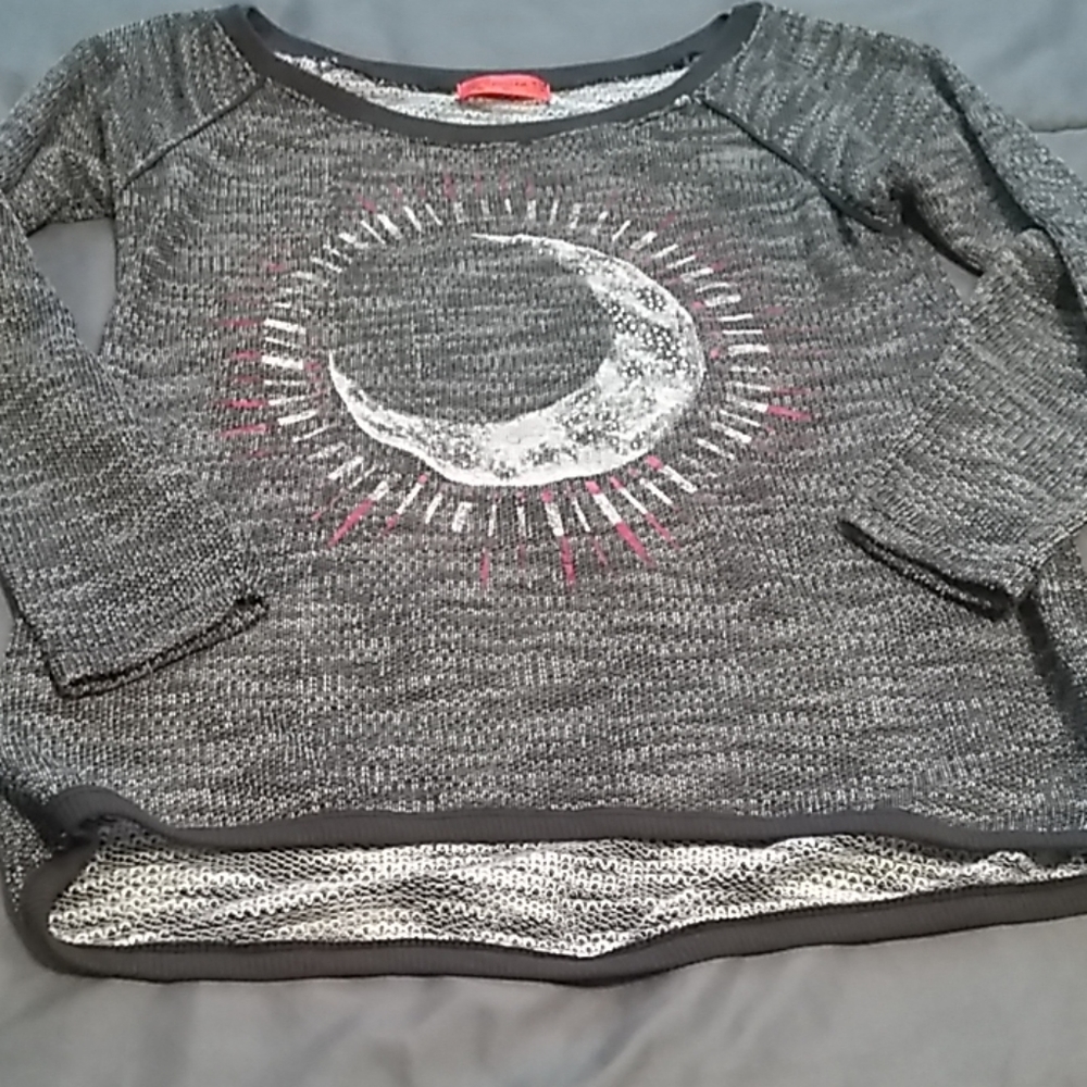 Sweater - Picture 3 of 4